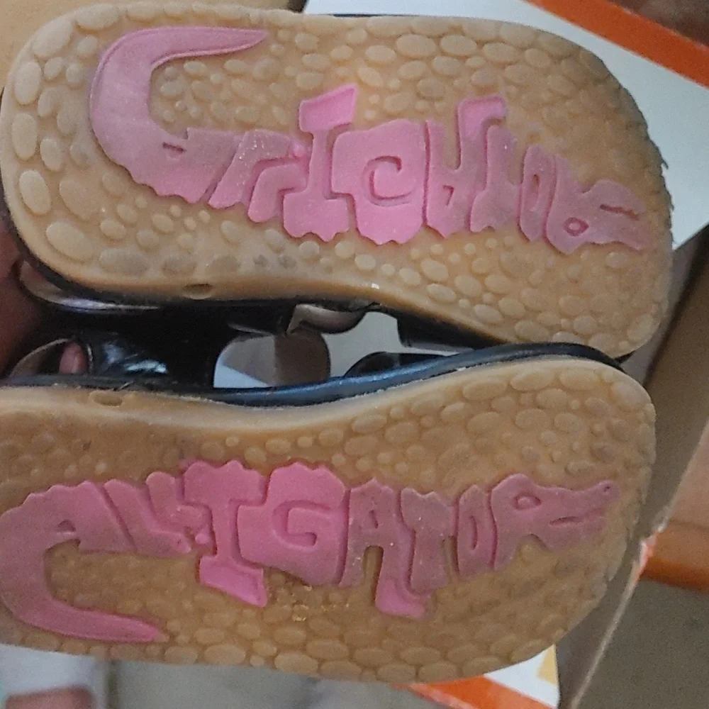 Sandals - Picture 5 of 6